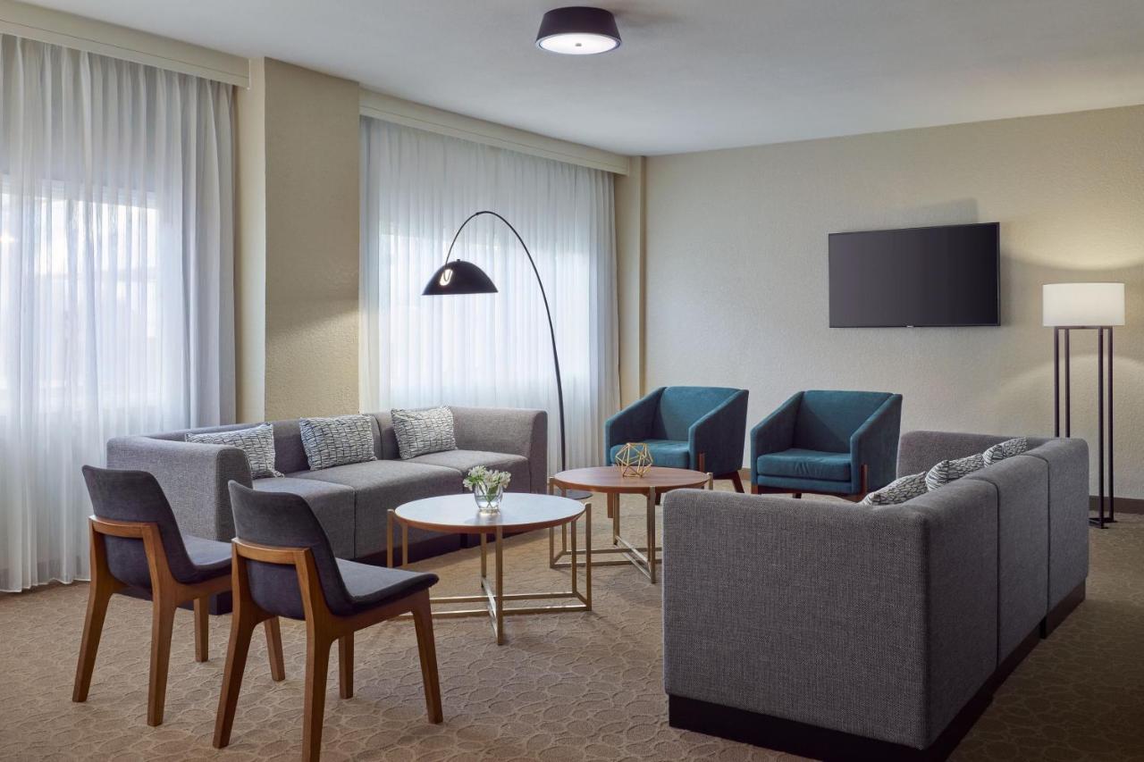 Hotel Delta By Marriott West 4*